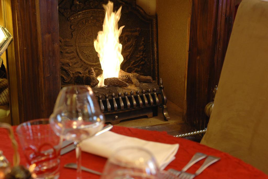 Hostellerie Du Prieure Saint-Prix Kültér fotó