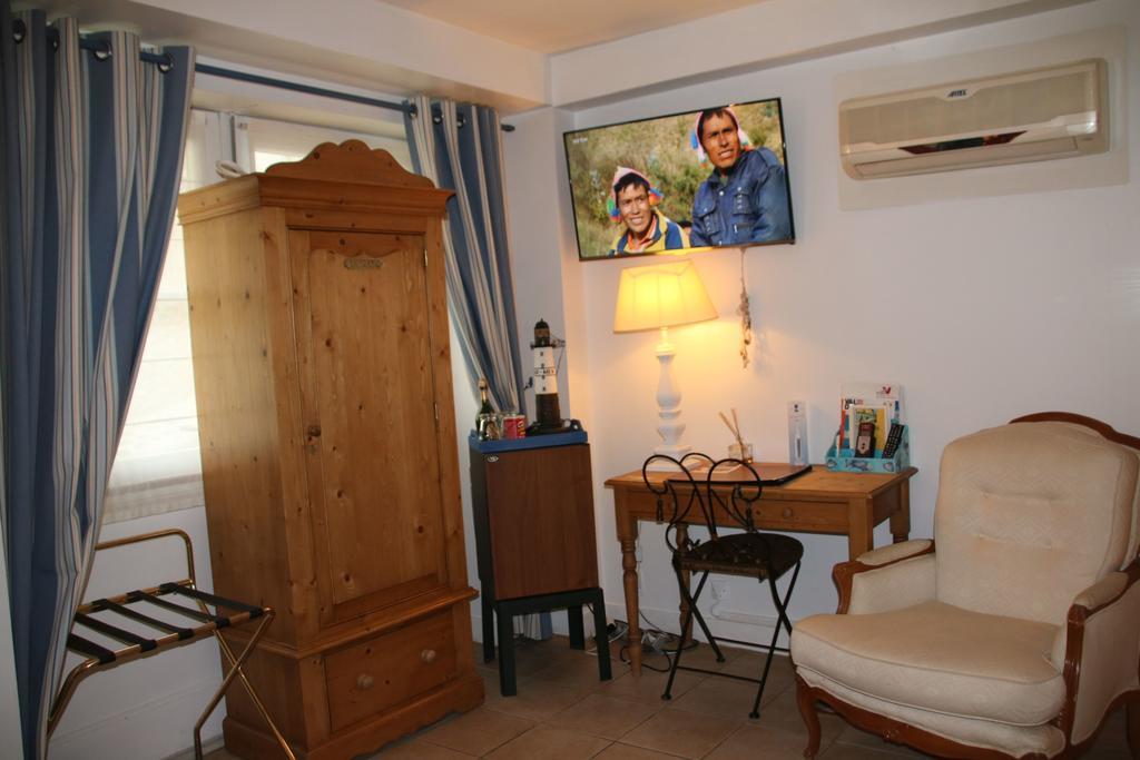 Hostellerie Du Prieure Saint-Prix Kültér fotó