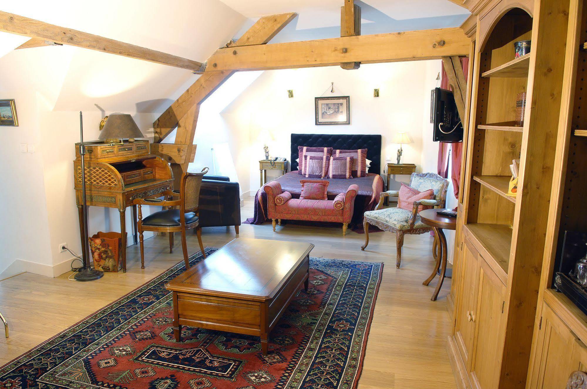 Hostellerie Du Prieure Saint-Prix Kültér fotó