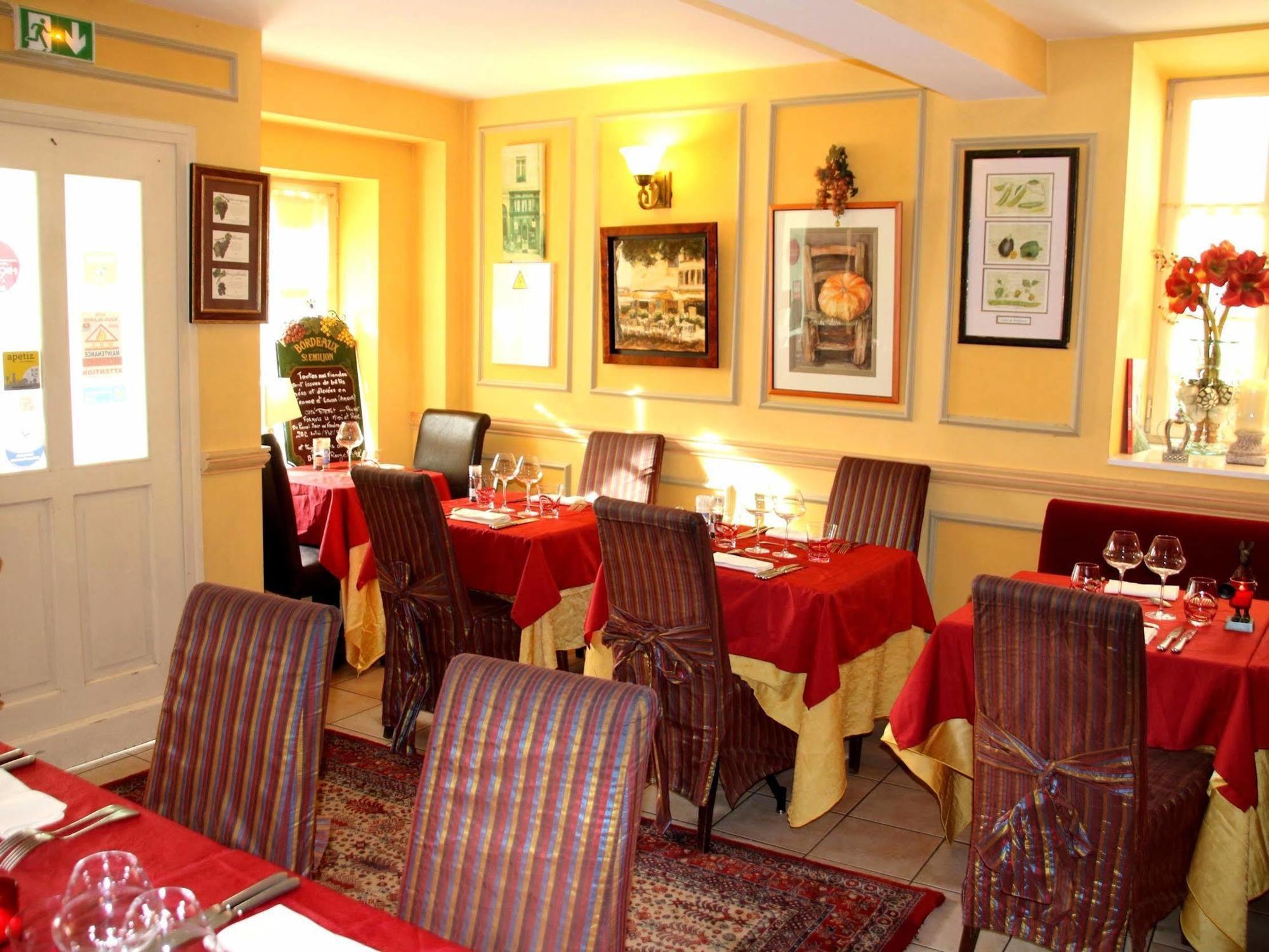 Hostellerie Du Prieure Saint-Prix Kültér fotó
