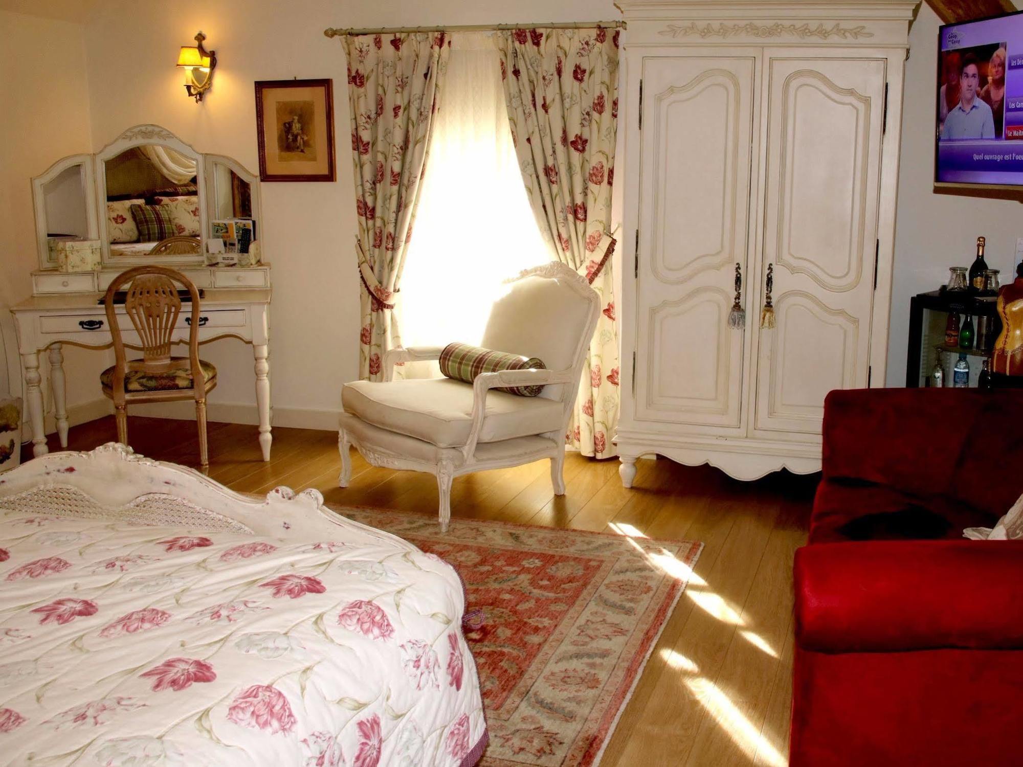 Hostellerie Du Prieure Saint-Prix Kültér fotó
